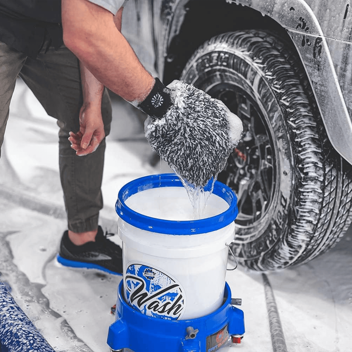 The Rag Company The Cyclone Ultra Wash Mitt